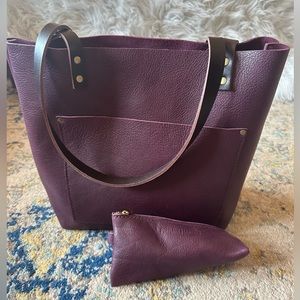 NEW 🦄 PLG Plum Medium Classic Tote & Alpine Pouch Bundle 🦄